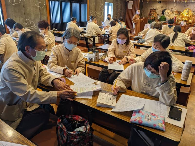 dfca0bf36eb87565363beb0ebc31a25445c2918c29c300a772901910dbbb78e7.0