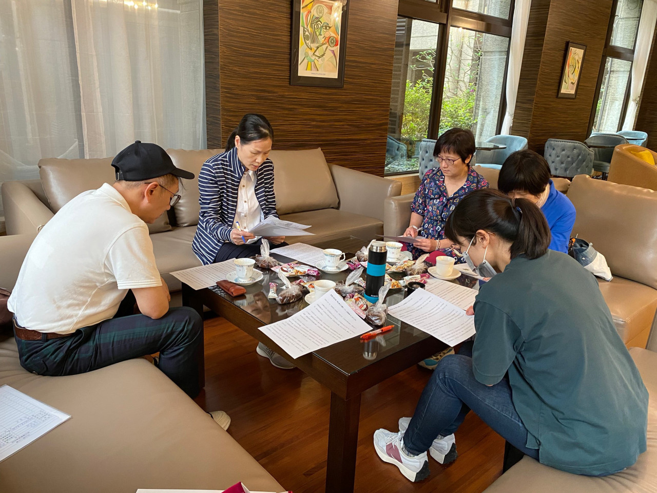 ABE7B913-21B5-4360-B215-048D87FD24F8