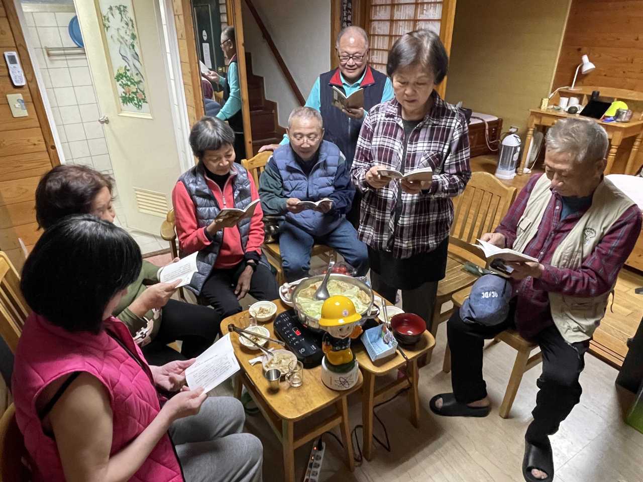 E7E90CD9-CEA9-4E31-9212-6DB9098B6609