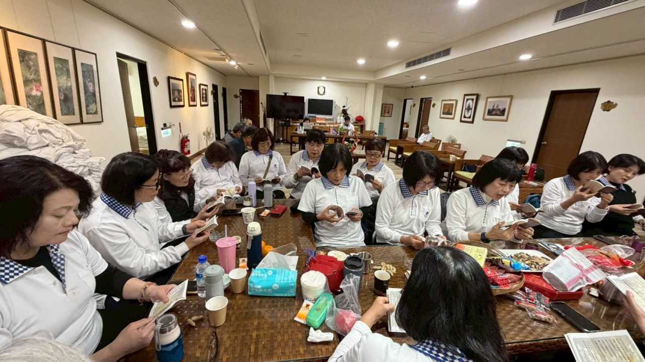 LINE_ALBUM_20260307閱茶趣讀書會_260308_10